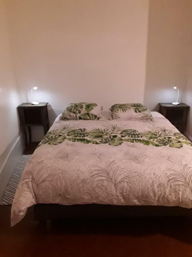 Gite De La Madeleine 80 M2 トゥールニュ エクステリア 写真