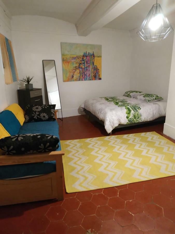 Gite De La Madeleine 80 M2 トゥールニュ エクステリア 写真