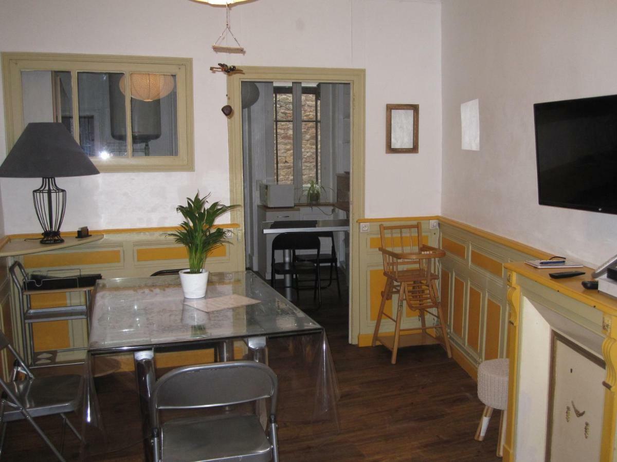 Gite De La Madeleine 80 M2 トゥールニュ エクステリア 写真