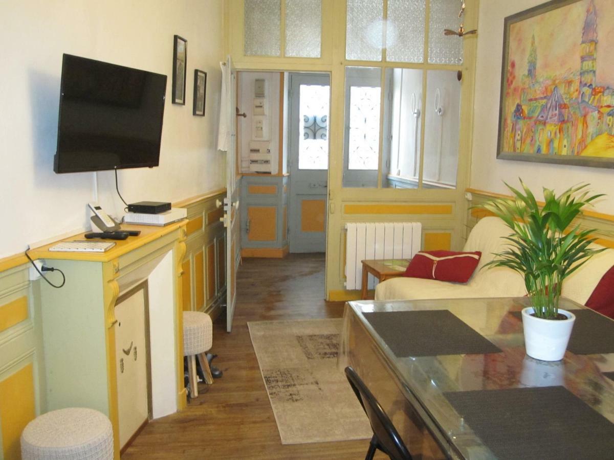 Gite De La Madeleine 80 M2 トゥールニュ エクステリア 写真